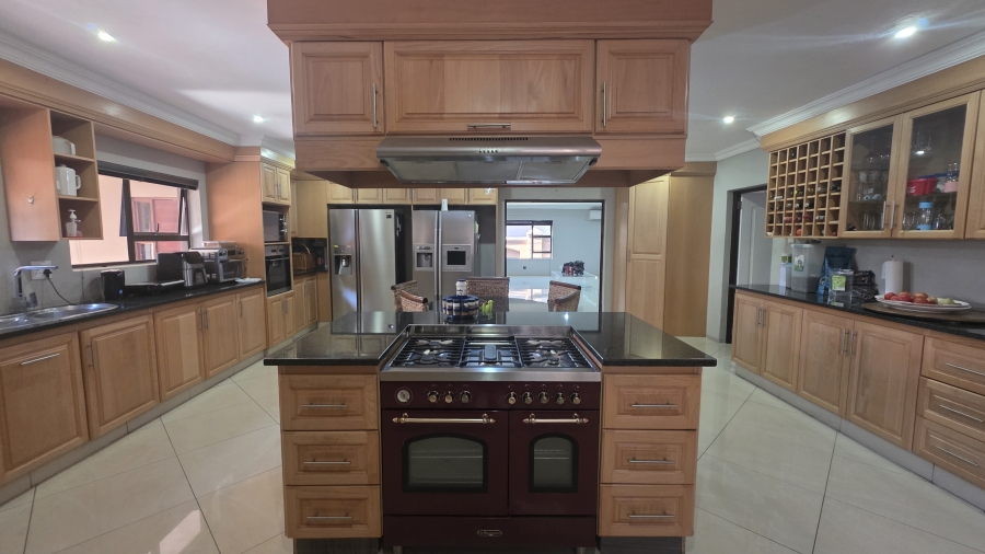 5 Bedroom Property for Sale in Menlo Park Gauteng