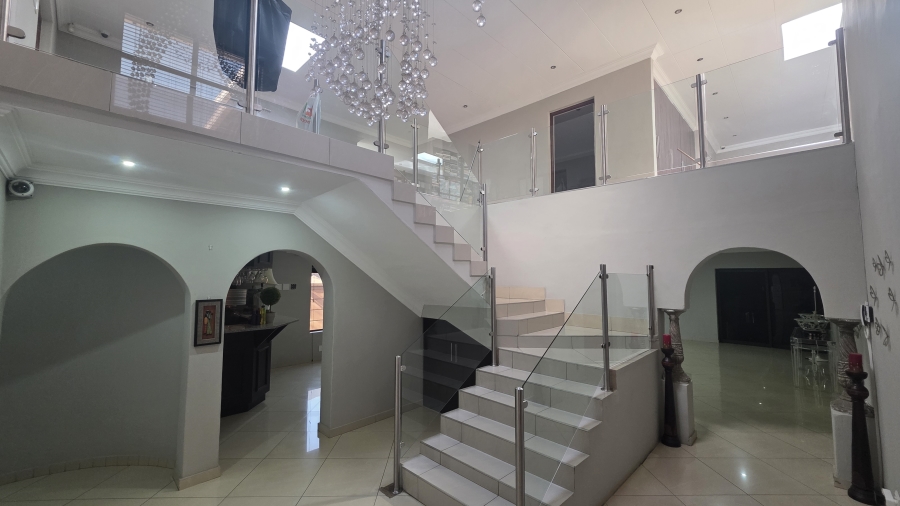 5 Bedroom Property for Sale in Menlo Park Gauteng