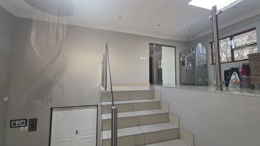 5 Bedroom Property for Sale in Menlo Park Gauteng