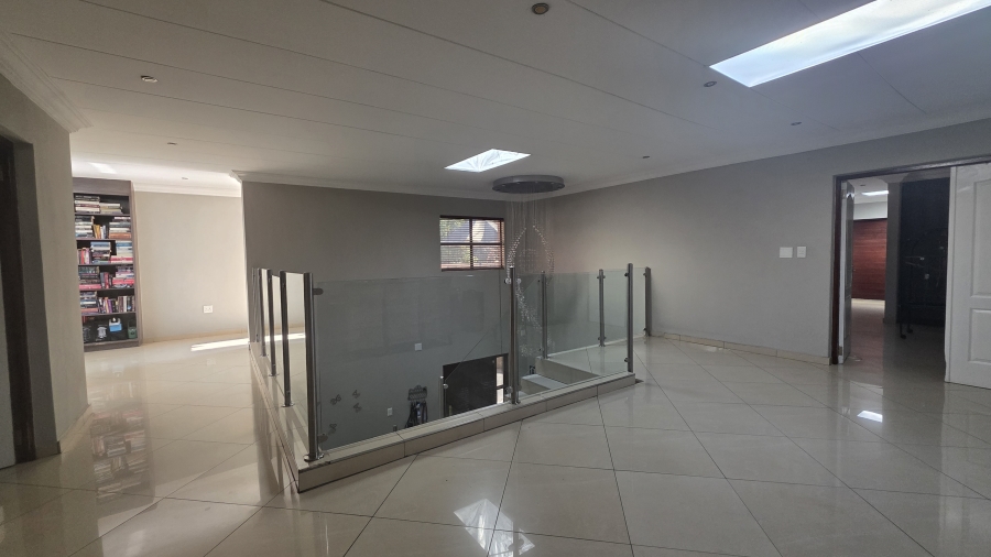 5 Bedroom Property for Sale in Menlo Park Gauteng