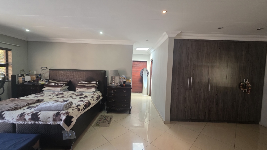 5 Bedroom Property for Sale in Menlo Park Gauteng
