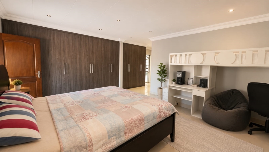 5 Bedroom Property for Sale in Menlo Park Gauteng