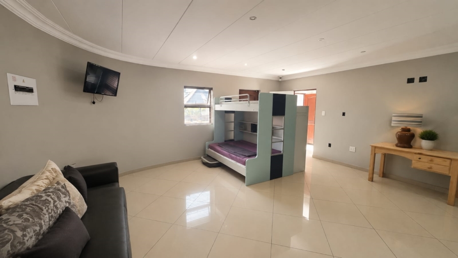 5 Bedroom Property for Sale in Menlo Park Gauteng