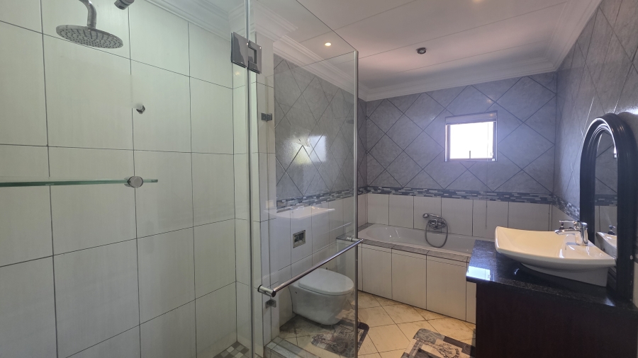 5 Bedroom Property for Sale in Menlo Park Gauteng