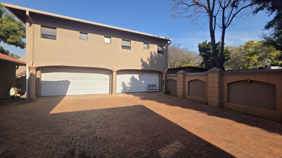 5 Bedroom Property for Sale in Menlo Park Gauteng