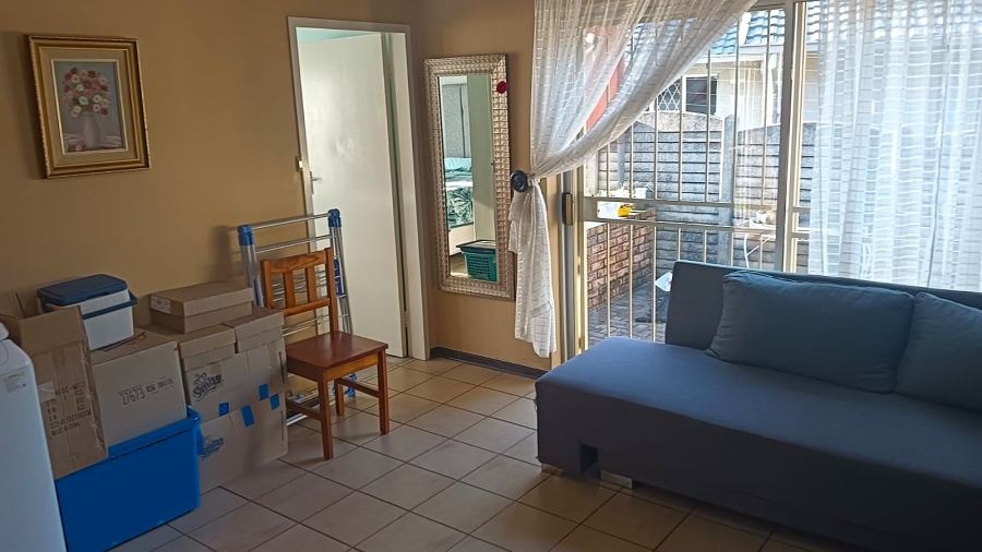 4 Bedroom Property for Sale in Van Riebeeck Park Gauteng