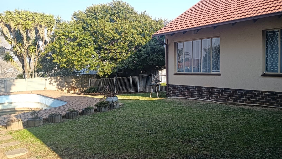 4 Bedroom Property for Sale in Van Riebeeck Park Gauteng