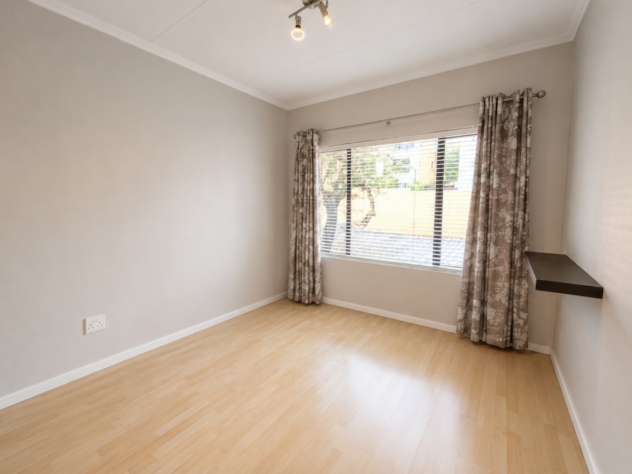 To Let 3 Bedroom Property for Rent in Douglasdale Gauteng