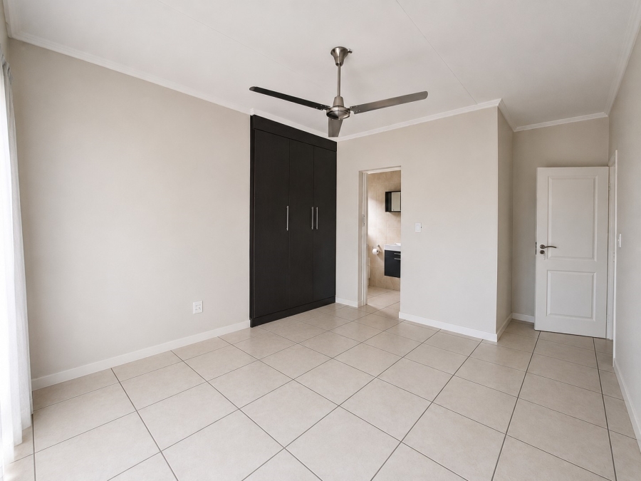 To Let 3 Bedroom Property for Rent in Douglasdale Gauteng