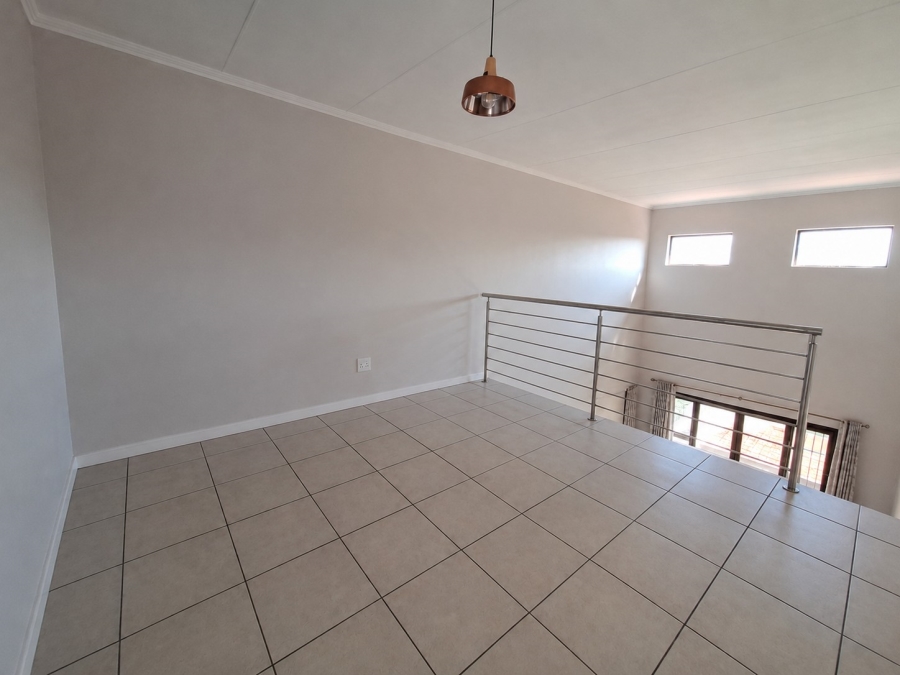 To Let 3 Bedroom Property for Rent in Douglasdale Gauteng