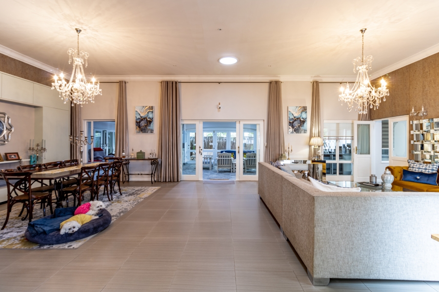 5 Bedroom Property for Sale in Silver Lakes Golf Estate Gauteng