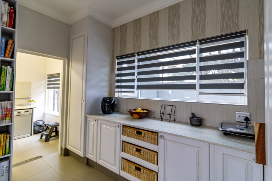 5 Bedroom Property for Sale in Silver Lakes Golf Estate Gauteng