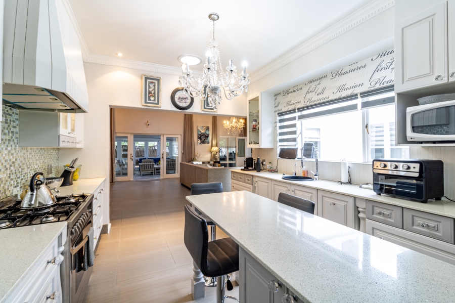 To Let 5 Bedroom Property for Rent in Silver Lakes Golf Estate Gauteng