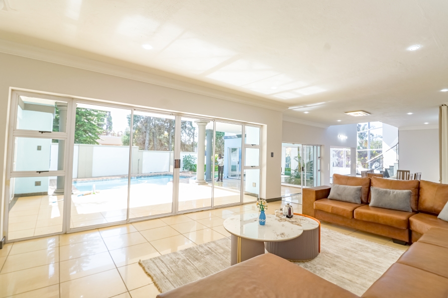 To Let 6 Bedroom Property for Rent in Silver Lakes Golf Estate Gauteng