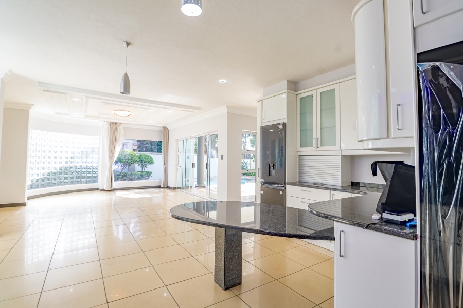 To Let 6 Bedroom Property for Rent in Silver Lakes Golf Estate Gauteng