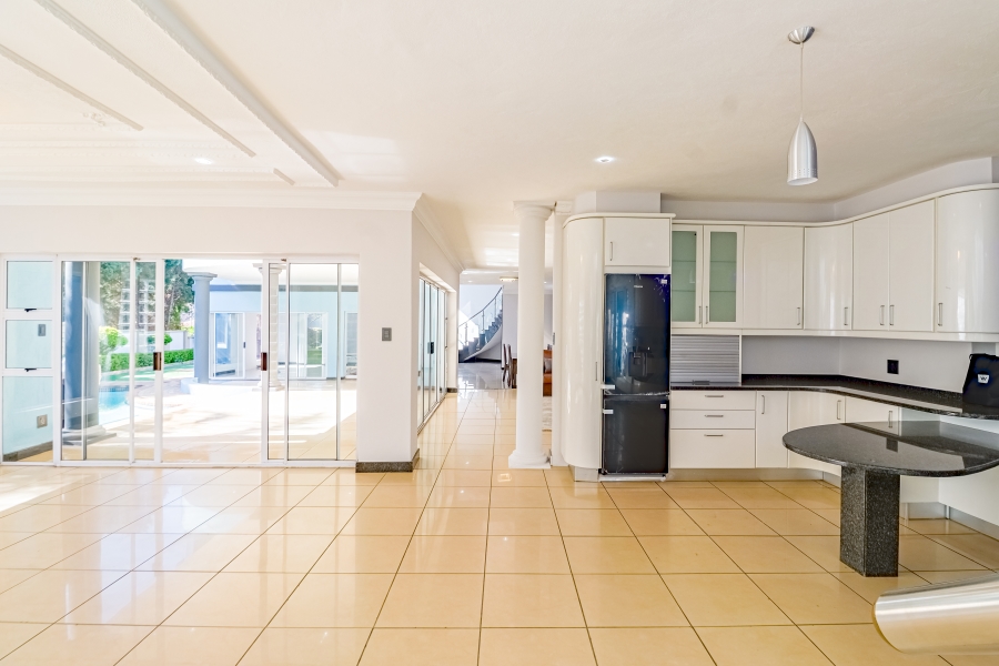 To Let 6 Bedroom Property for Rent in Silver Lakes Golf Estate Gauteng