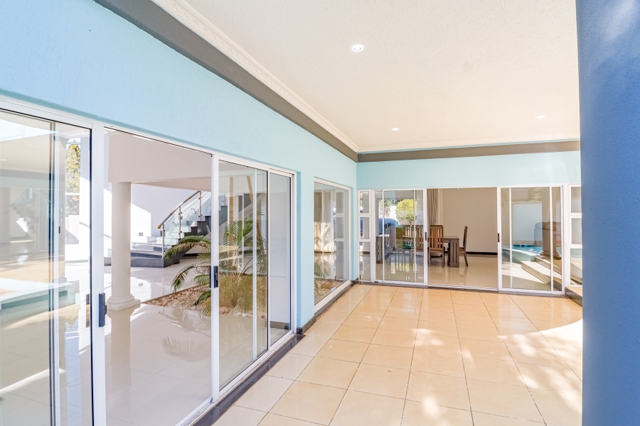 To Let 6 Bedroom Property for Rent in Silver Lakes Golf Estate Gauteng