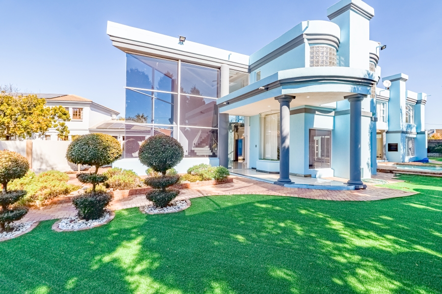 To Let 6 Bedroom Property for Rent in Silver Lakes Golf Estate Gauteng