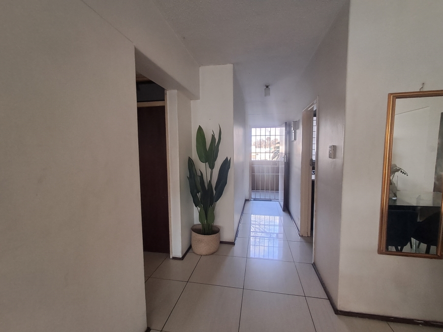 2 Bedroom Property for Sale in Benoni Central Gauteng