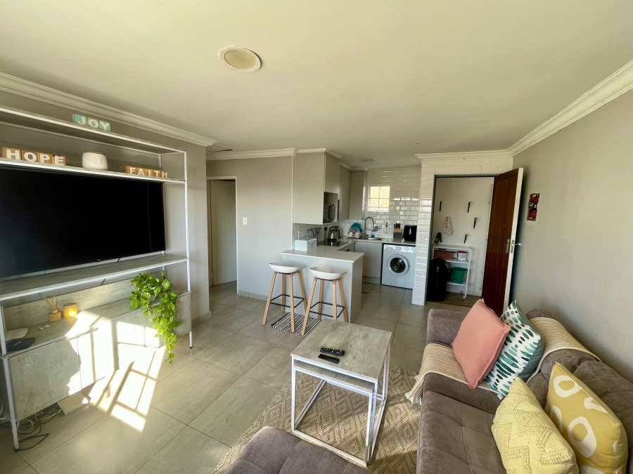2 Bedroom Property for Sale in Groenkloof Gauteng