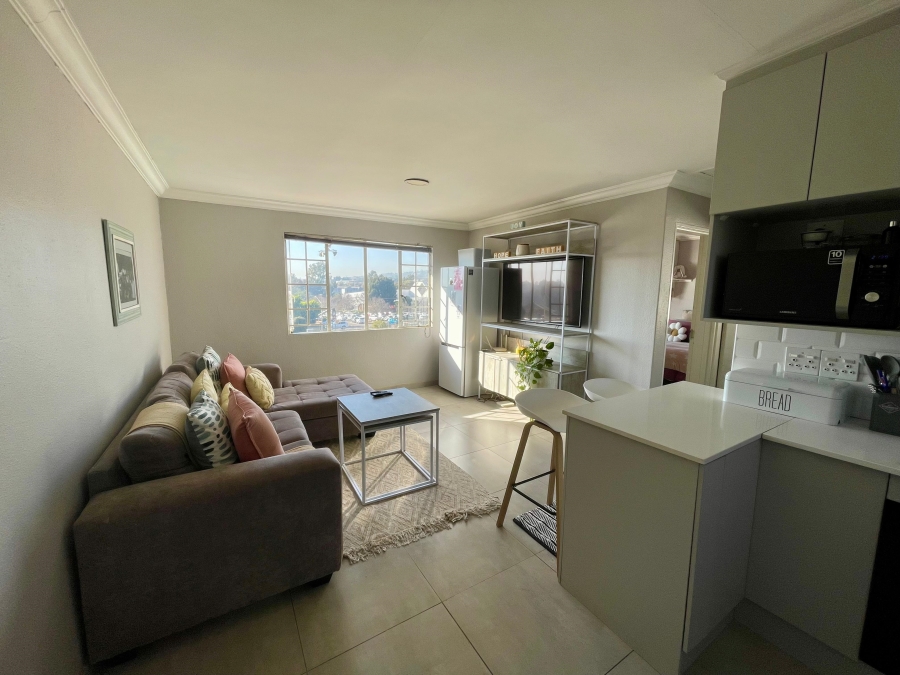 2 Bedroom Property for Sale in Groenkloof Gauteng