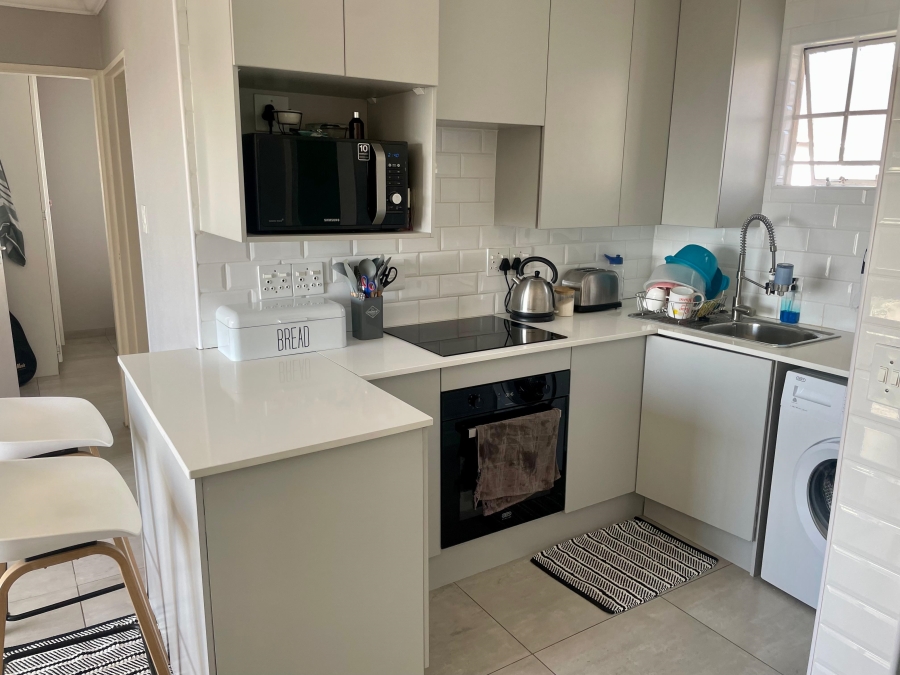2 Bedroom Property for Sale in Groenkloof Gauteng