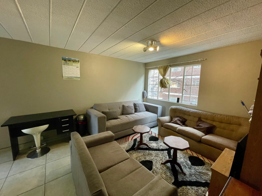 2 Bedroom Property for Sale in Groenkloof Gauteng