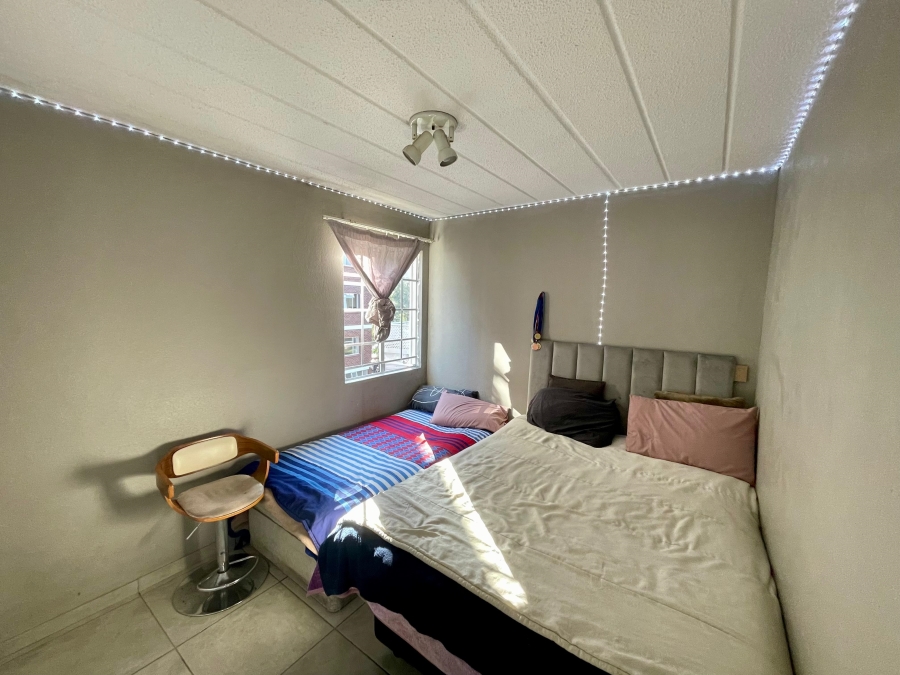 2 Bedroom Property for Sale in Groenkloof Gauteng