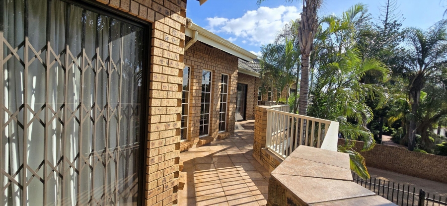 6 Bedroom Property for Sale in Amandasig Gauteng