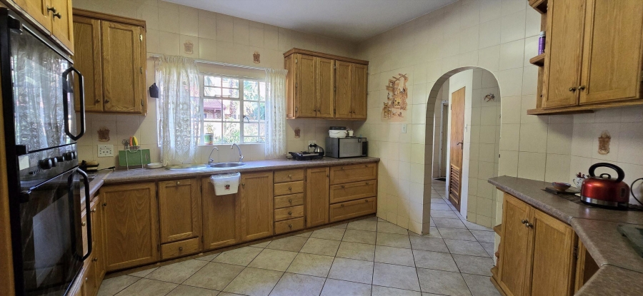 6 Bedroom Property for Sale in Amandasig Gauteng