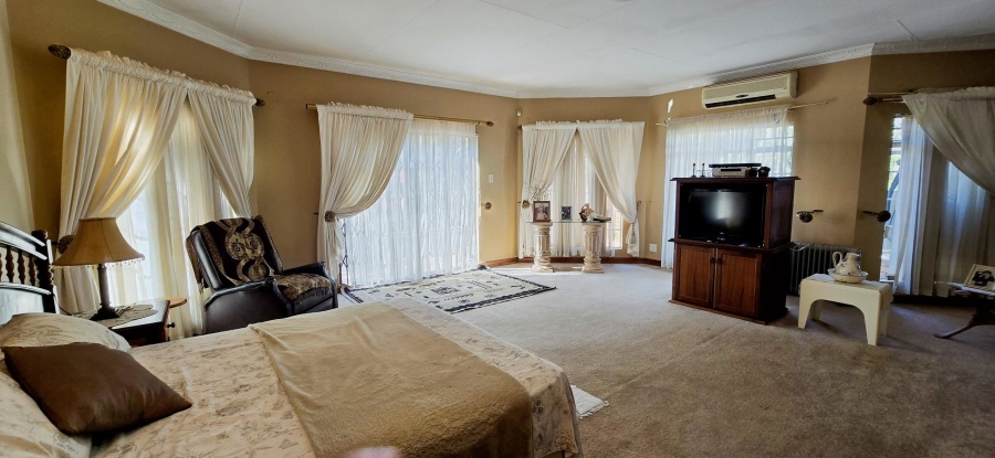 6 Bedroom Property for Sale in Amandasig Gauteng