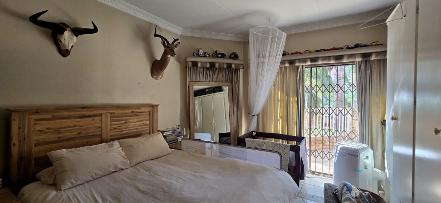 6 Bedroom Property for Sale in Amandasig Gauteng