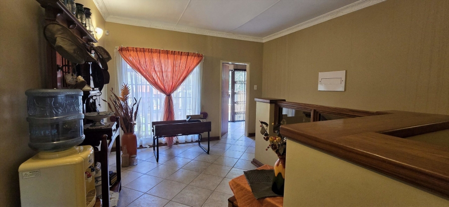 6 Bedroom Property for Sale in Amandasig Gauteng