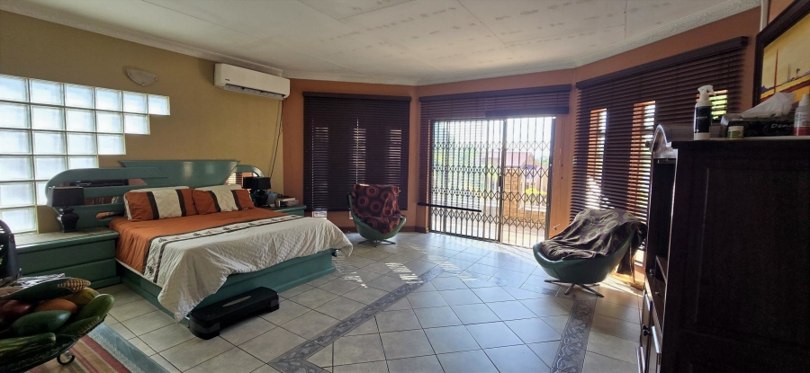 6 Bedroom Property for Sale in Amandasig Gauteng