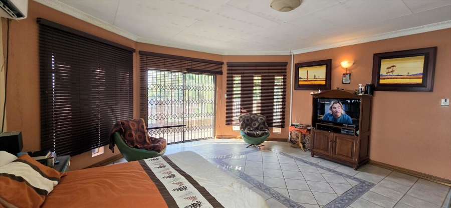 6 Bedroom Property for Sale in Amandasig Gauteng