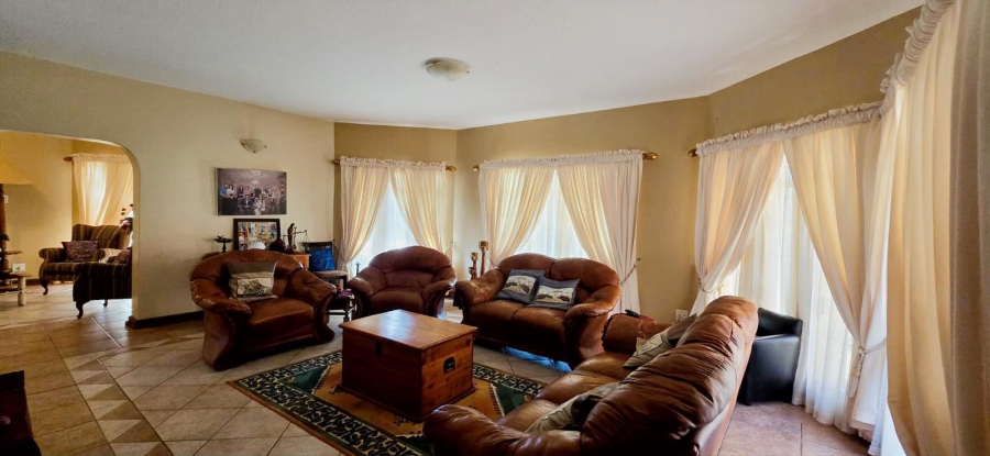 6 Bedroom Property for Sale in Amandasig Gauteng