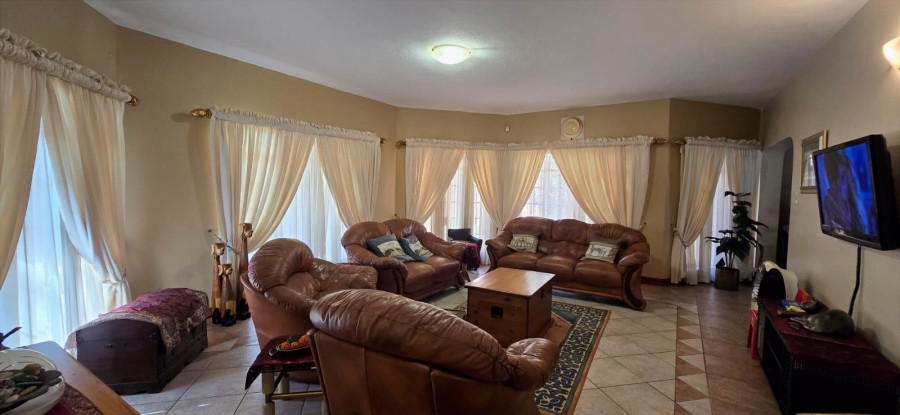 6 Bedroom Property for Sale in Amandasig Gauteng