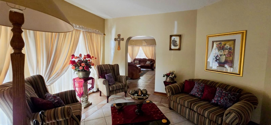 6 Bedroom Property for Sale in Amandasig Gauteng