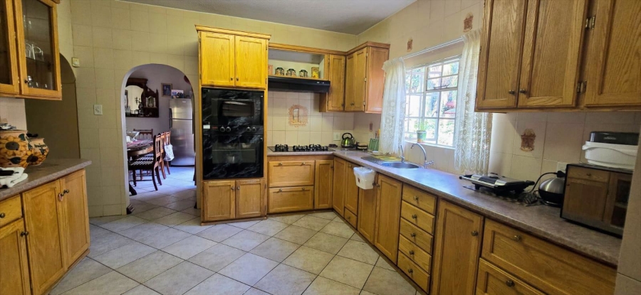 6 Bedroom Property for Sale in Amandasig Gauteng