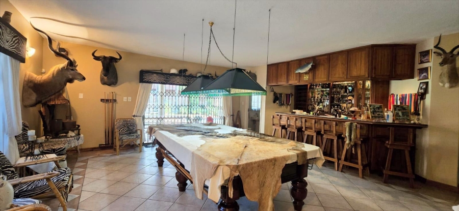 6 Bedroom Property for Sale in Amandasig Gauteng