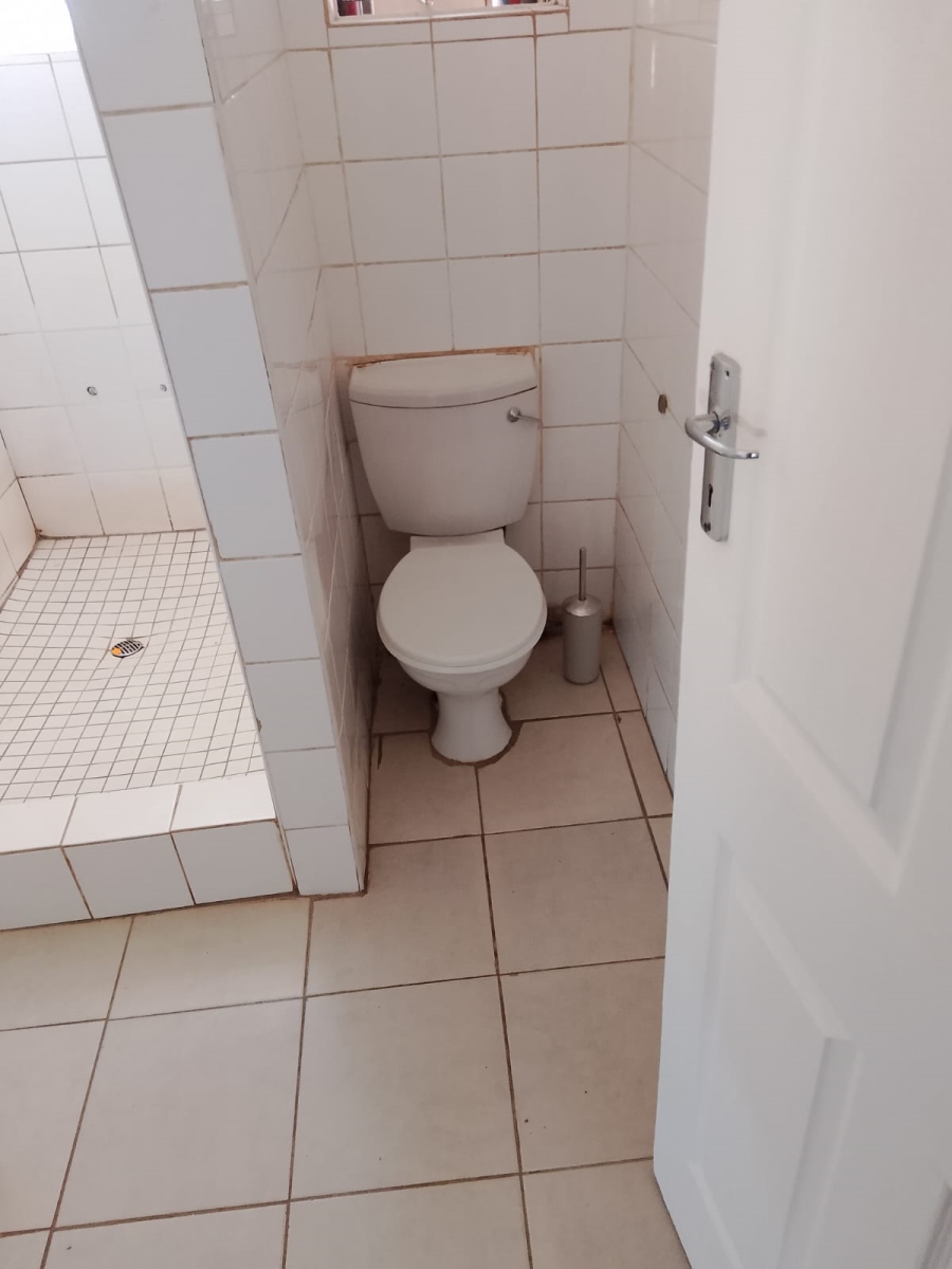 To Let 3 Bedroom Property for Rent in Laudium Ext 3 Gauteng
