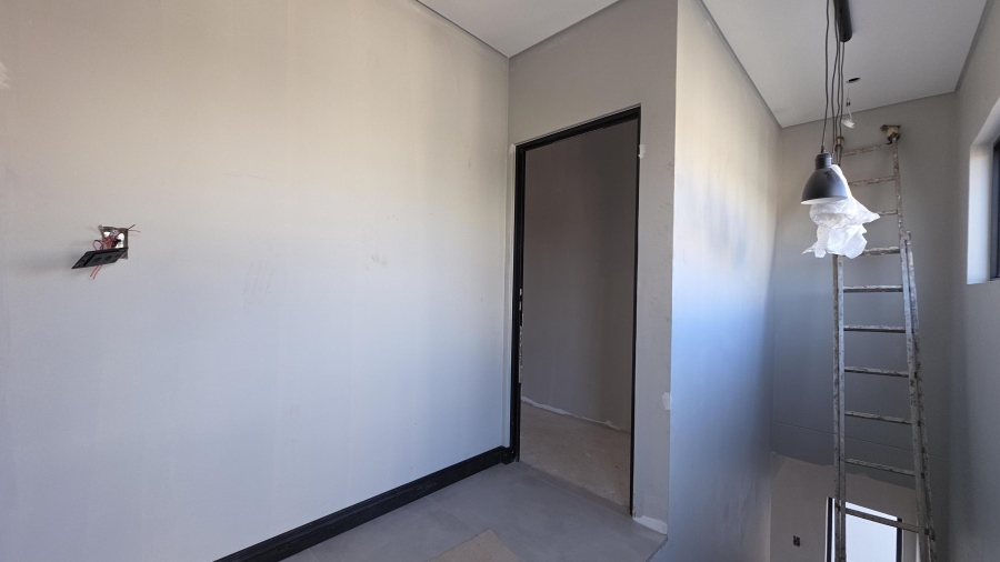 3 Bedroom Property for Sale in Raslouw Gauteng