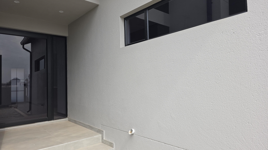 3 Bedroom Property for Sale in Raslouw Gauteng