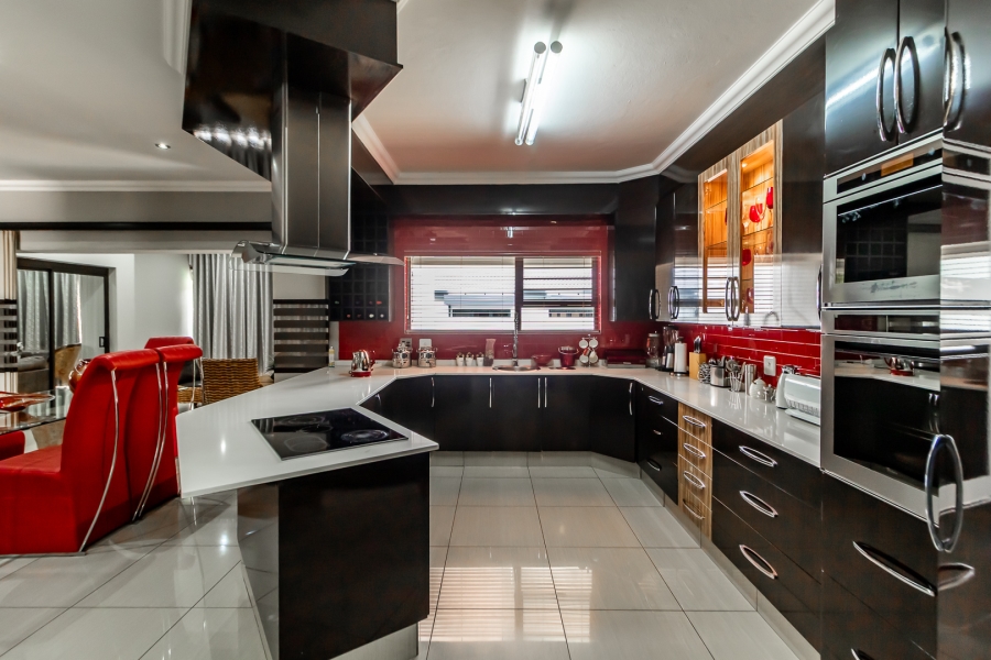 To Let 4 Bedroom Property for Rent in Zambezi Country Estate Gauteng