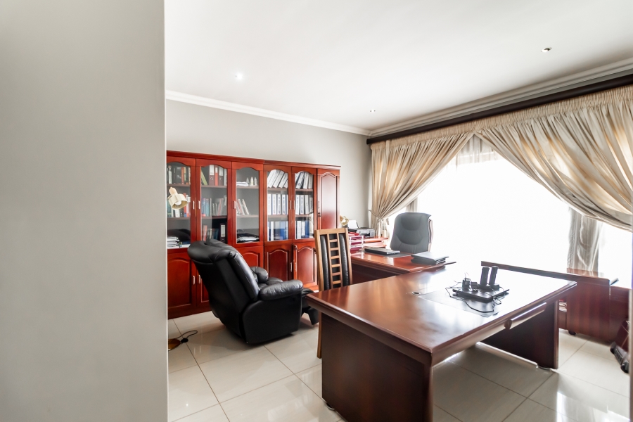 To Let 4 Bedroom Property for Rent in Zambezi Country Estate Gauteng