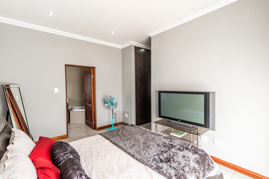 To Let 4 Bedroom Property for Rent in Zambezi Country Estate Gauteng