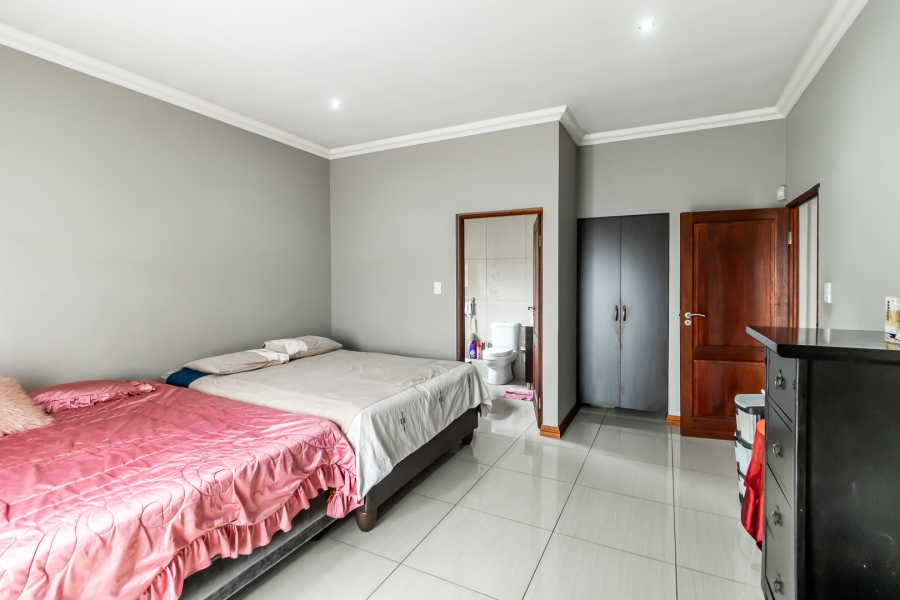 To Let 4 Bedroom Property for Rent in Zambezi Country Estate Gauteng