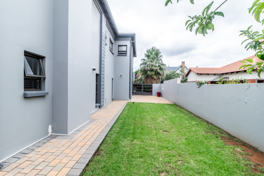 To Let 4 Bedroom Property for Rent in Zambezi Country Estate Gauteng