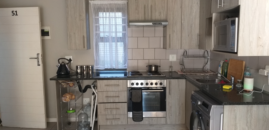 2 Bedroom Property for Sale in Goedeburg Gauteng