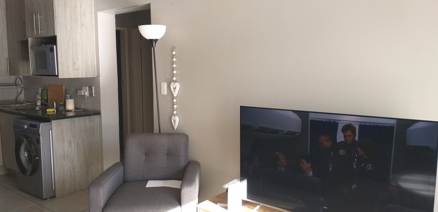 2 Bedroom Property for Sale in Goedeburg Gauteng